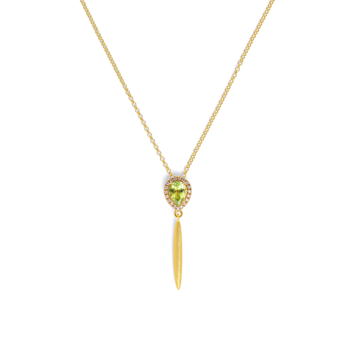 Kette mit Anhänger Yantina von BERND WOLF aus 24-Karat-goldplattiertem Sterlingsilber mit Peridot, Designlinie Aqua.