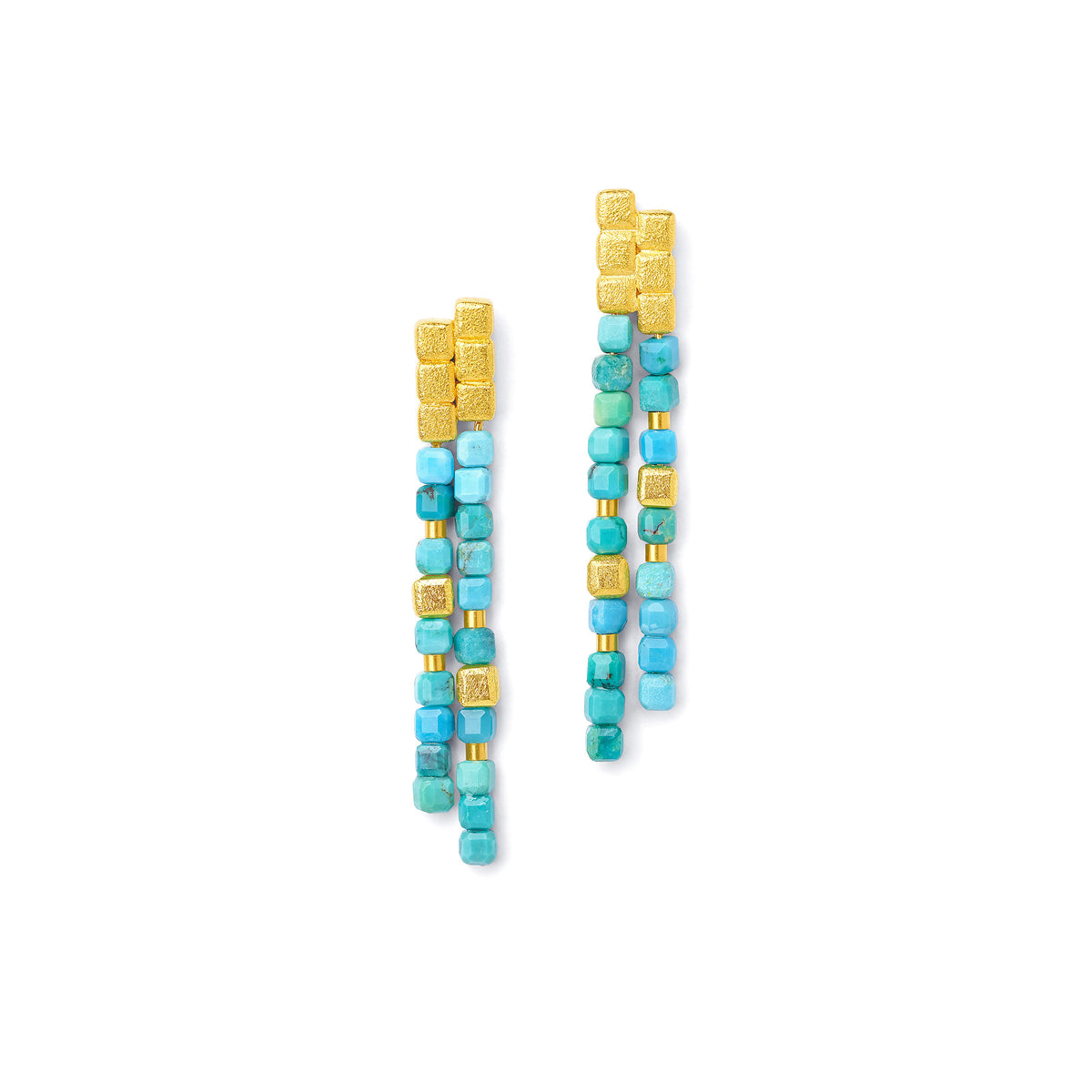 Ohrhänger Cusenia von BERND WOLF aus 24-Karat-goldplattiertem Sterlingsilber mit Türkis blau, Designlinie Cubes.