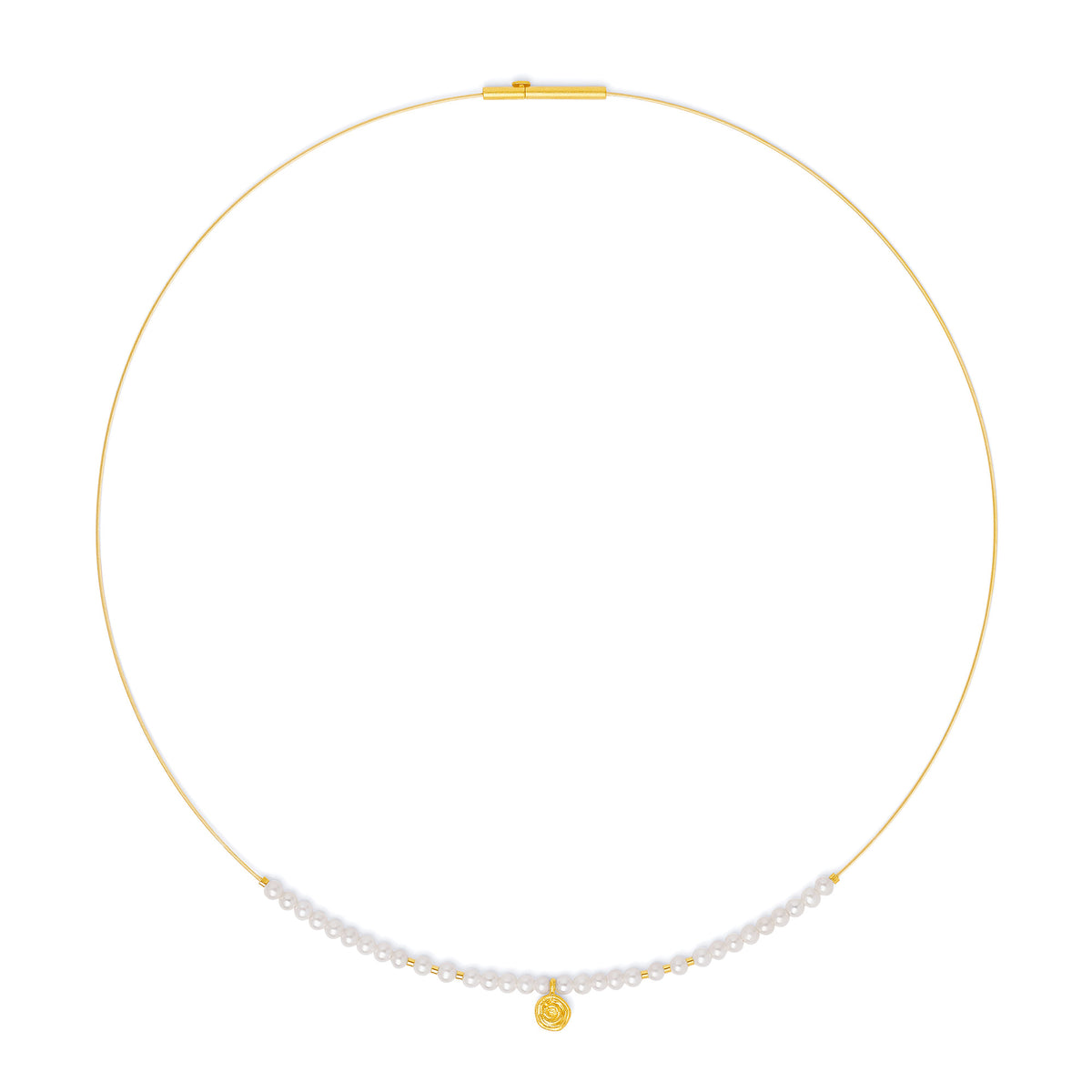 Collier Rosali von BERND WOLF aus 24-Karat-goldplattiertem Sterlingsilber mit Süßwasserperle, Designlinie Rose.