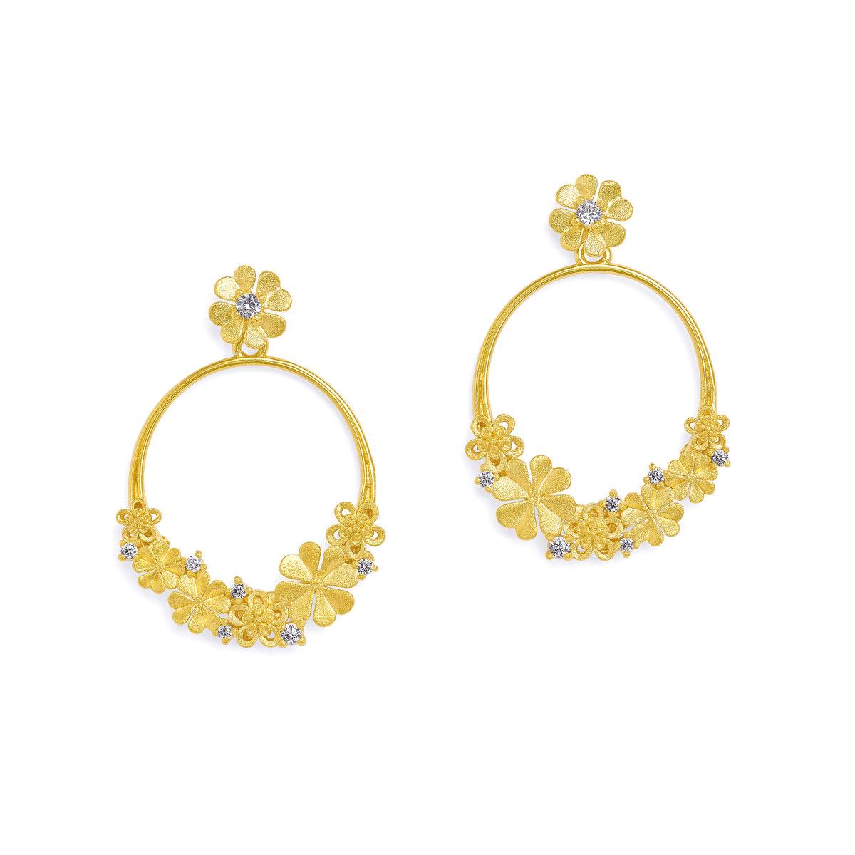 Ohrhänger Kleerosa von BERND WOLF aus 24-Karat-goldplattiertem Sterlingsilber mit Zirkonia, Designlinie Glücksbringer.