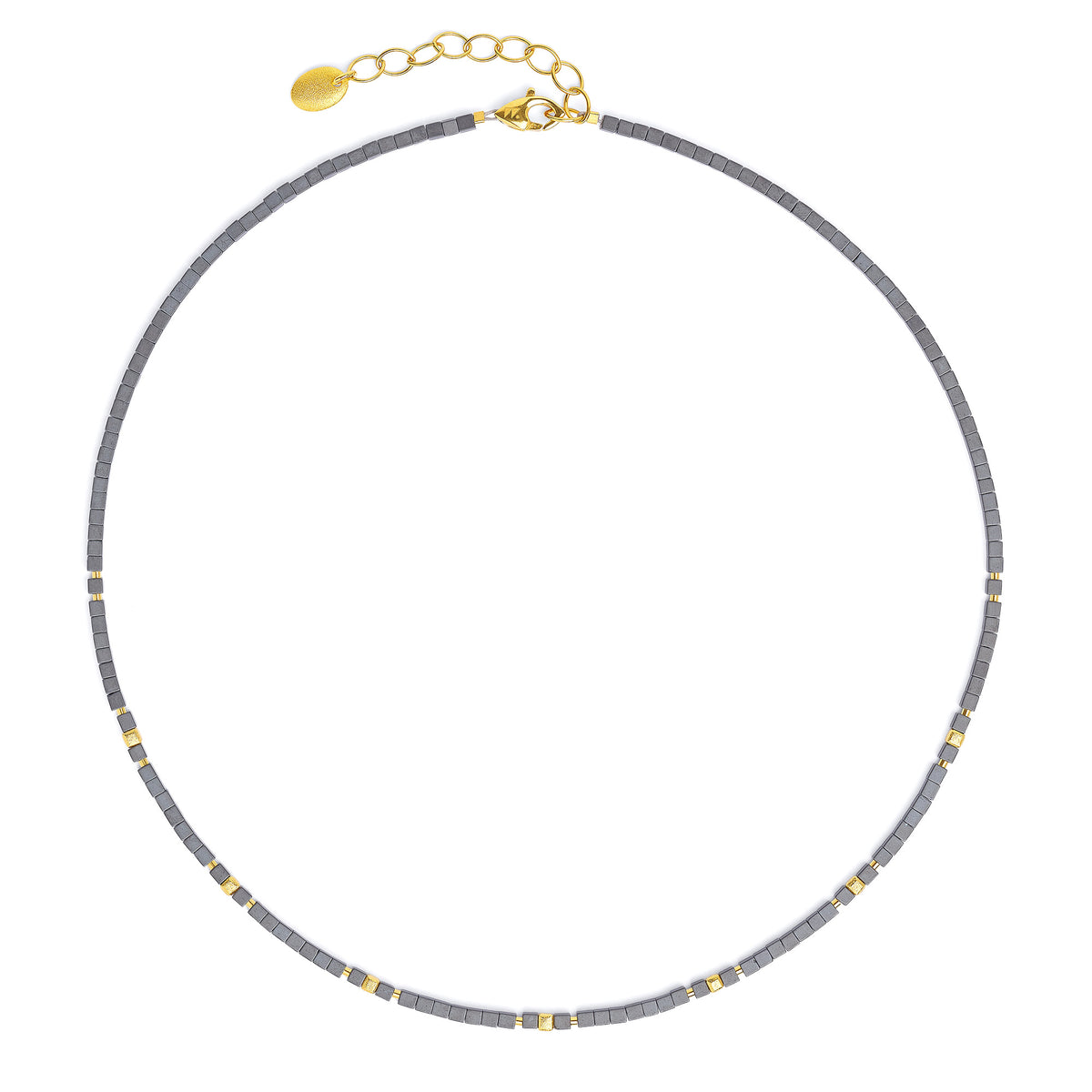 Halskette Cusenias von BERND WOLF aus 24-Karat-goldplattiertem Sterlingsilber mit Hämatin matt, Designlinie Cubes.