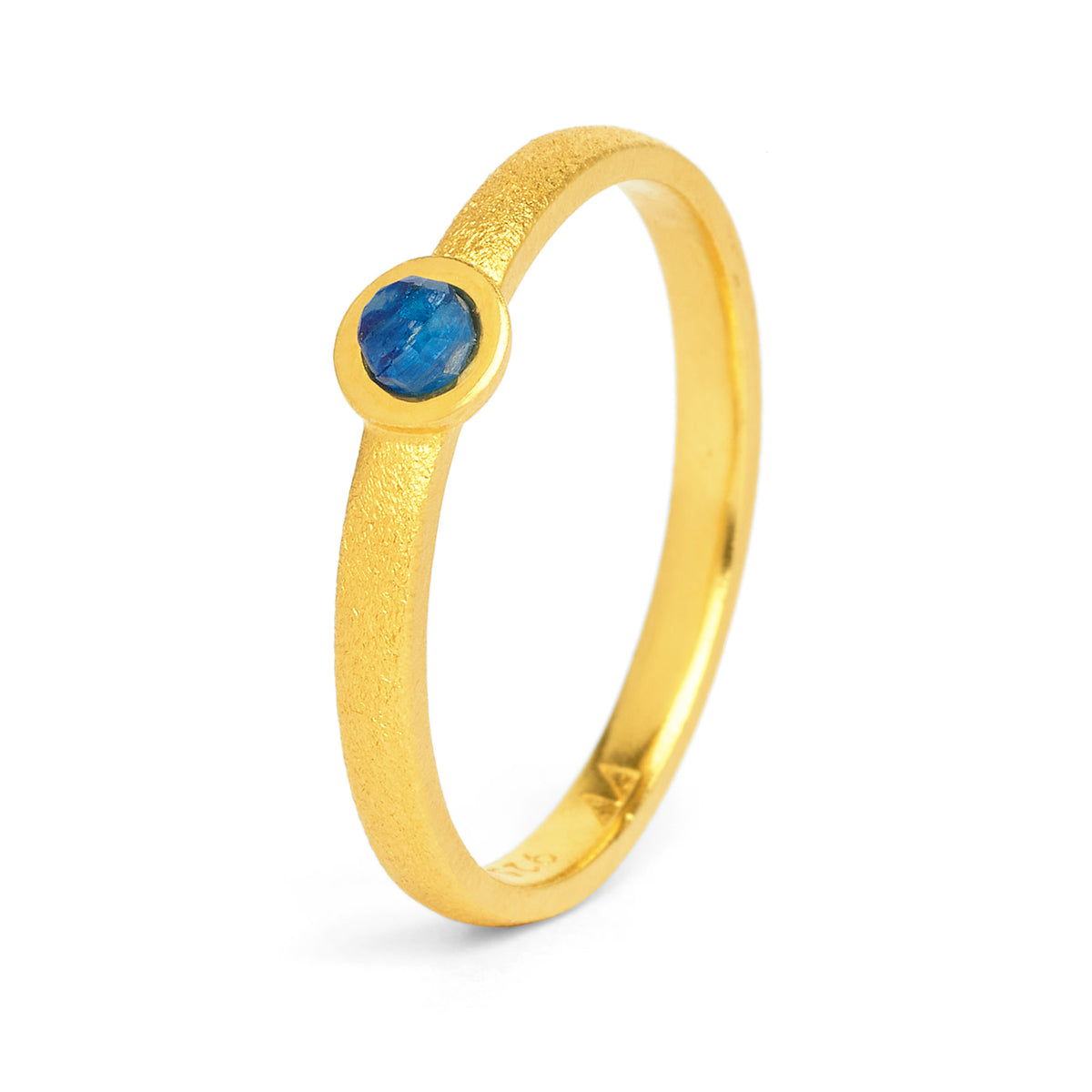 Ring Banni von BERND WOLF aus 24-Karat-goldplattiertem Sterlingsilber.