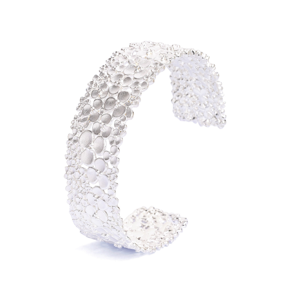 Armreif Lianna von BERND WOLF aus 925er Sterlingsilber, Designlinie Flowertimes.
