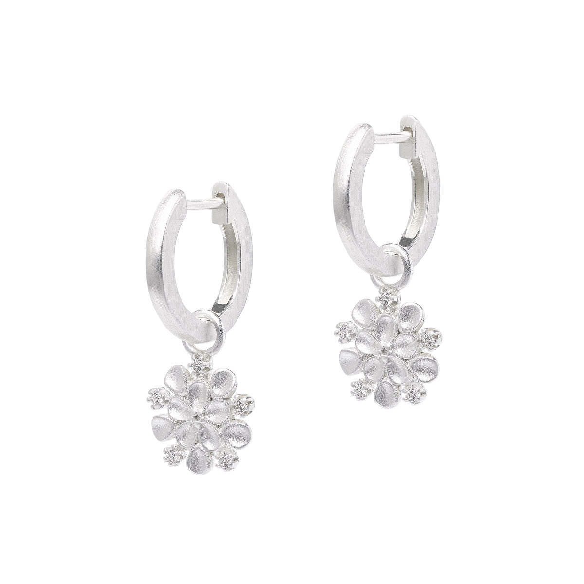 Creolen Cerisera von BERND WOLF aus 925er Sterlingsilber mit Zirkonia, Designlinie Flowertimes.