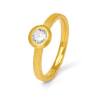 Ring Bania von BERND WOLF aus 24-Karat-goldplattiertem Sterlingsilber mit Zirkonia.