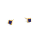 Ohrstecker Planis von BERND WOLF aus 24-Karat-goldplattiertem Sterlingsilber mit Lapislazuli, Designlinie Cubes.