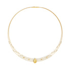 Collier Aquena von BERND WOLF aus 24-Karat-goldplattiertem Sterlingsilber mit Süßwasserperle.