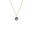 Kette mit Anhänger Cervi von BERND WOLF aus 24-Karat-goldplattiertem Sterlingsilber mit Lapislazuli, Designlinie Bergwelt.