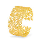 Armreif Cerando von BERND WOLF aus 24-Karat-goldplattiertem Sterlingsilber, Designlinie Flowertimes.