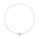 Collier Pirouellizz von BERND WOLF aus 24-Karat-goldplattiertem Sterlingsilber mit Süßwasserperle, Designlinie Pirouette.