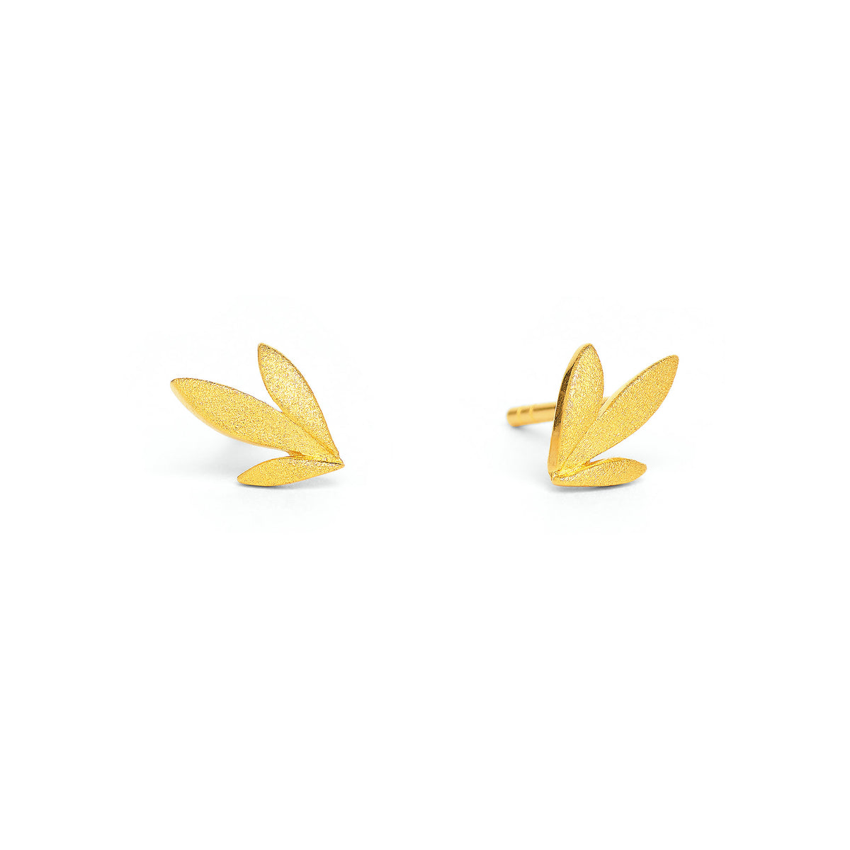 Ohrstecker Streli von BERND WOLF aus 24-Karat-goldplattiertem Sterlingsilber, Designlinie Streliza.