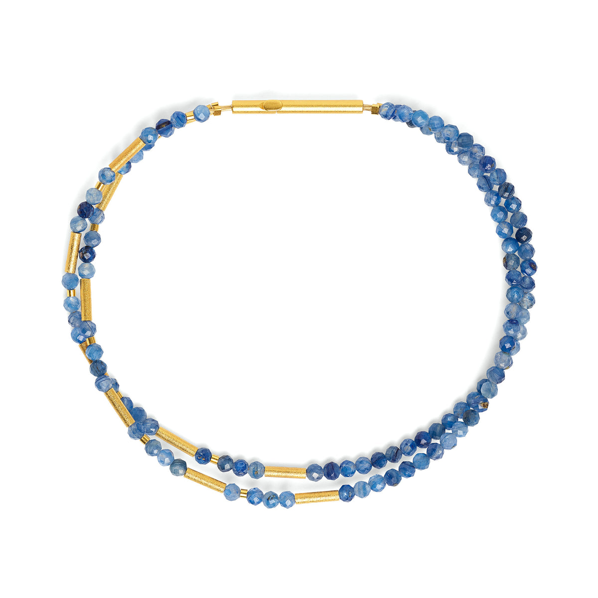 Armreif Clini von BERND WOLF aus 24-Karat-goldplattiertem Sterlingsilber mit Kyanit, Designlinie Cleopatra.