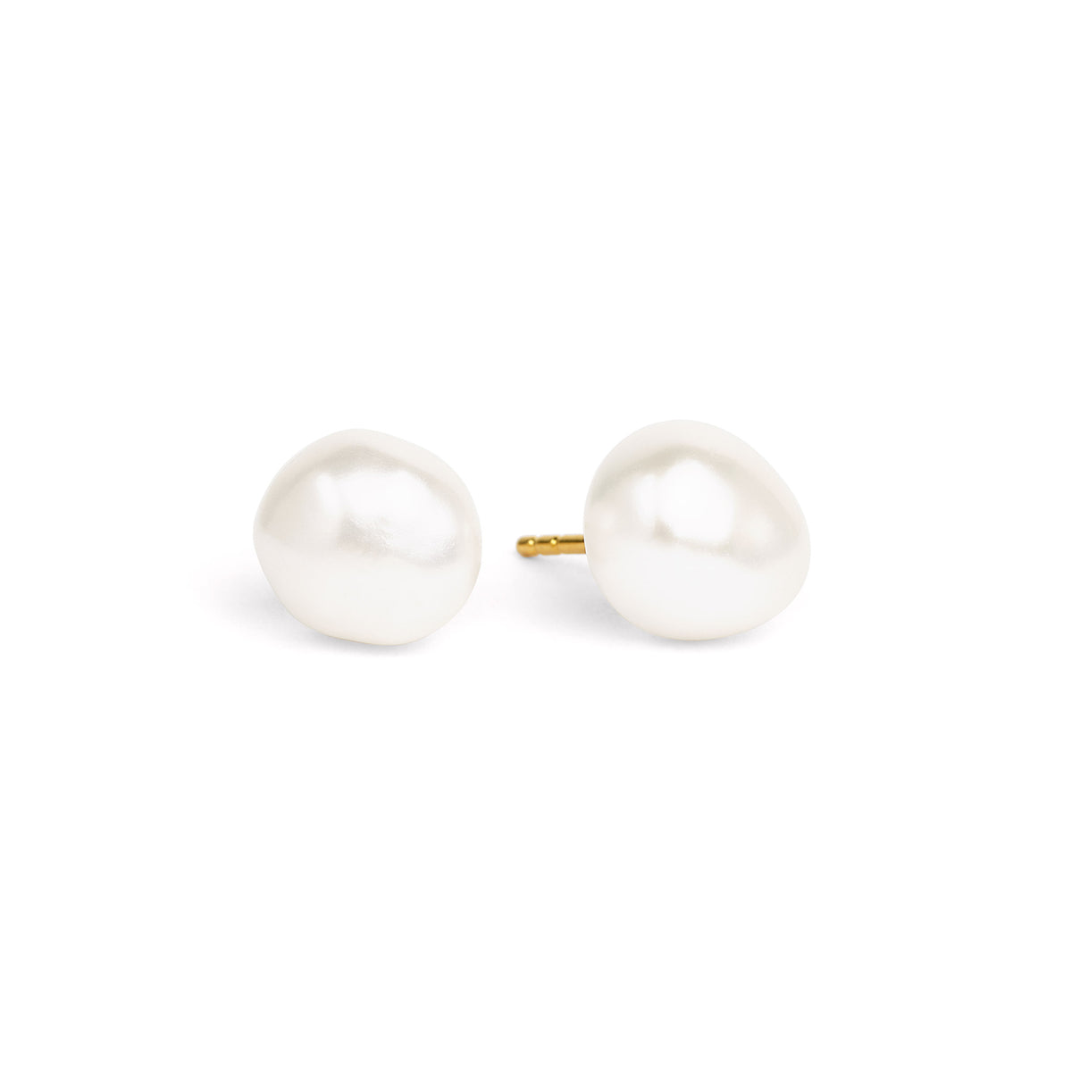 Ohrstecker Uno von BERND WOLF aus 24-Karat-goldplattiertem Sterlingsilber mit Süßwasserperle, Designlinie Basics.
