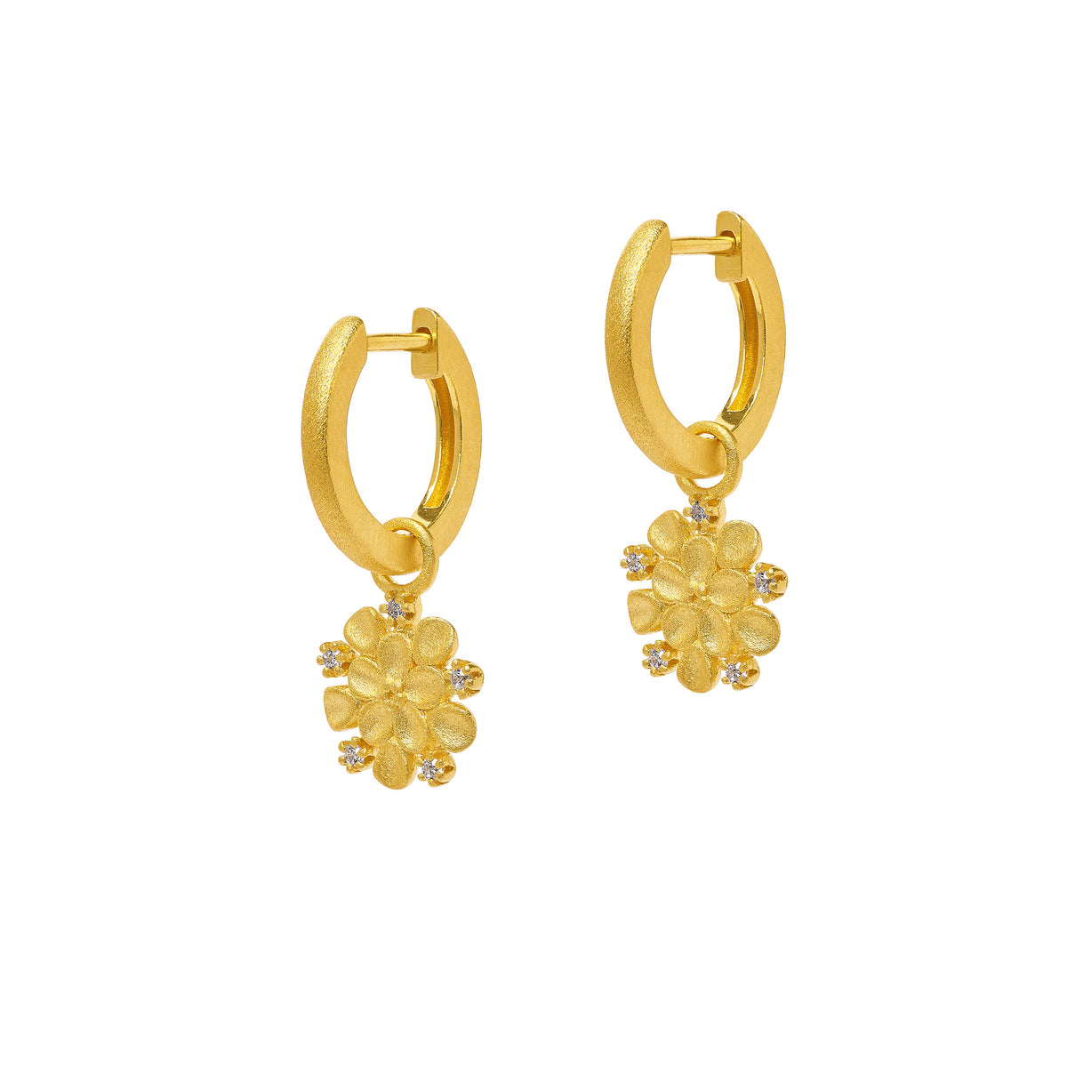 Creolen Cerisera von BERND WOLF aus 24-Karat-goldplattiertem Sterlingsilber mit Zirkonia, Designlinie Flowertimes.