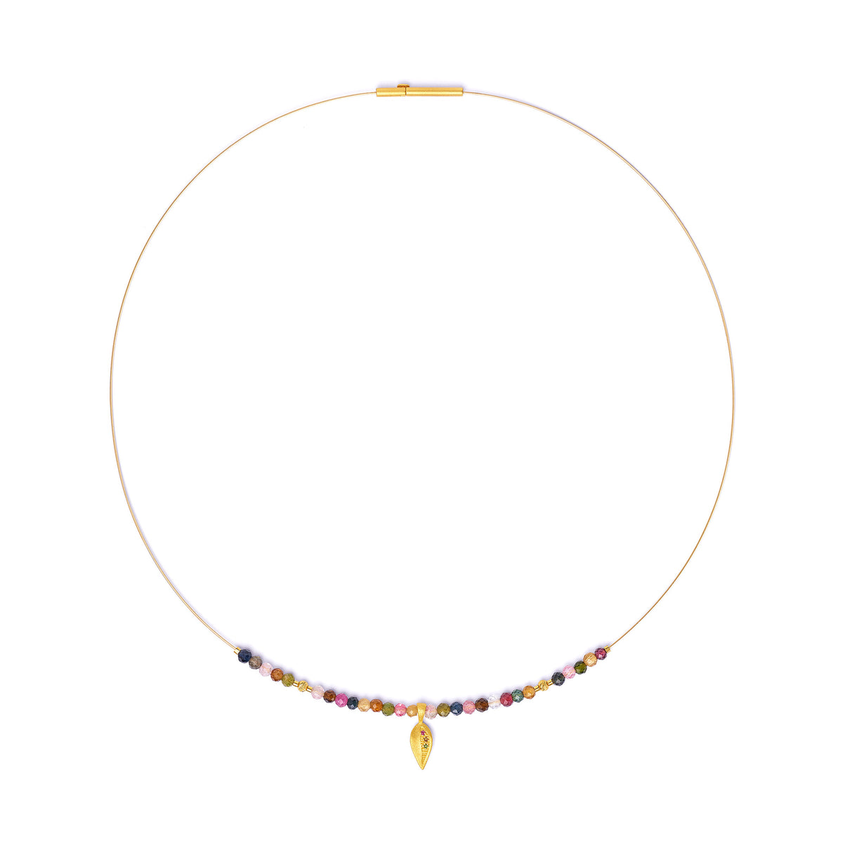Collier Plumesan von BERND WOLF aus 24-Karat-goldplattiertem Sterlingsilber mit Turmalin, Designlinie Feather.