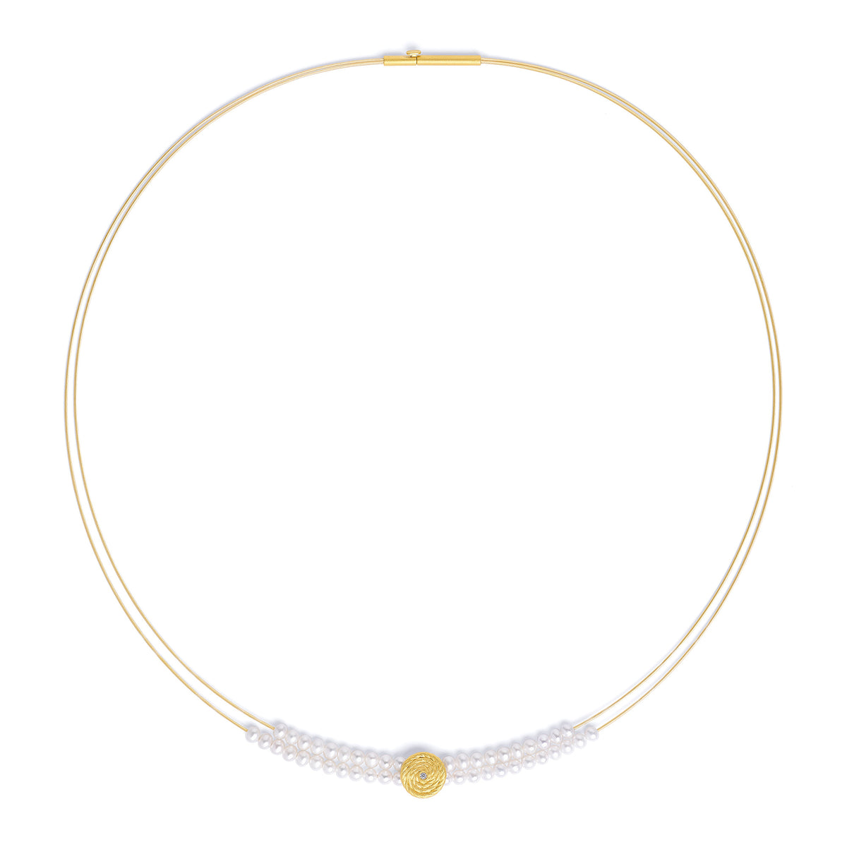 Collier Lianesca von BERND WOLF aus 24-Karat-goldplattiertem Sterlingsilber mit Süßwasserperle, Designlinie Liana.