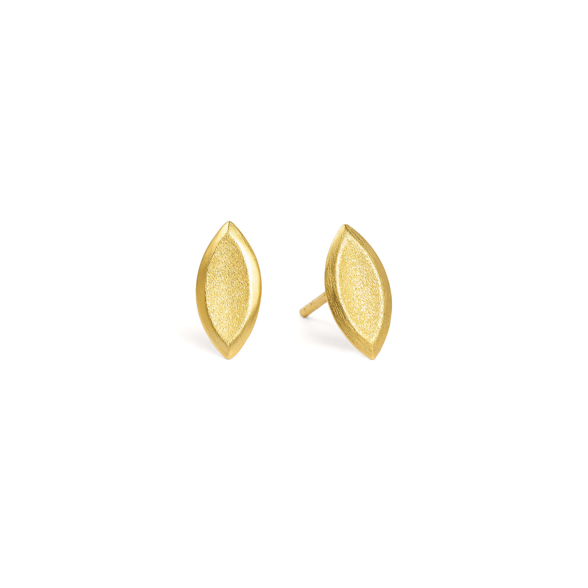 Ohrstecker Navis von BERND WOLF aus 24-Karat-goldplattiertem Sterlingsilber, Designlinie Navette.