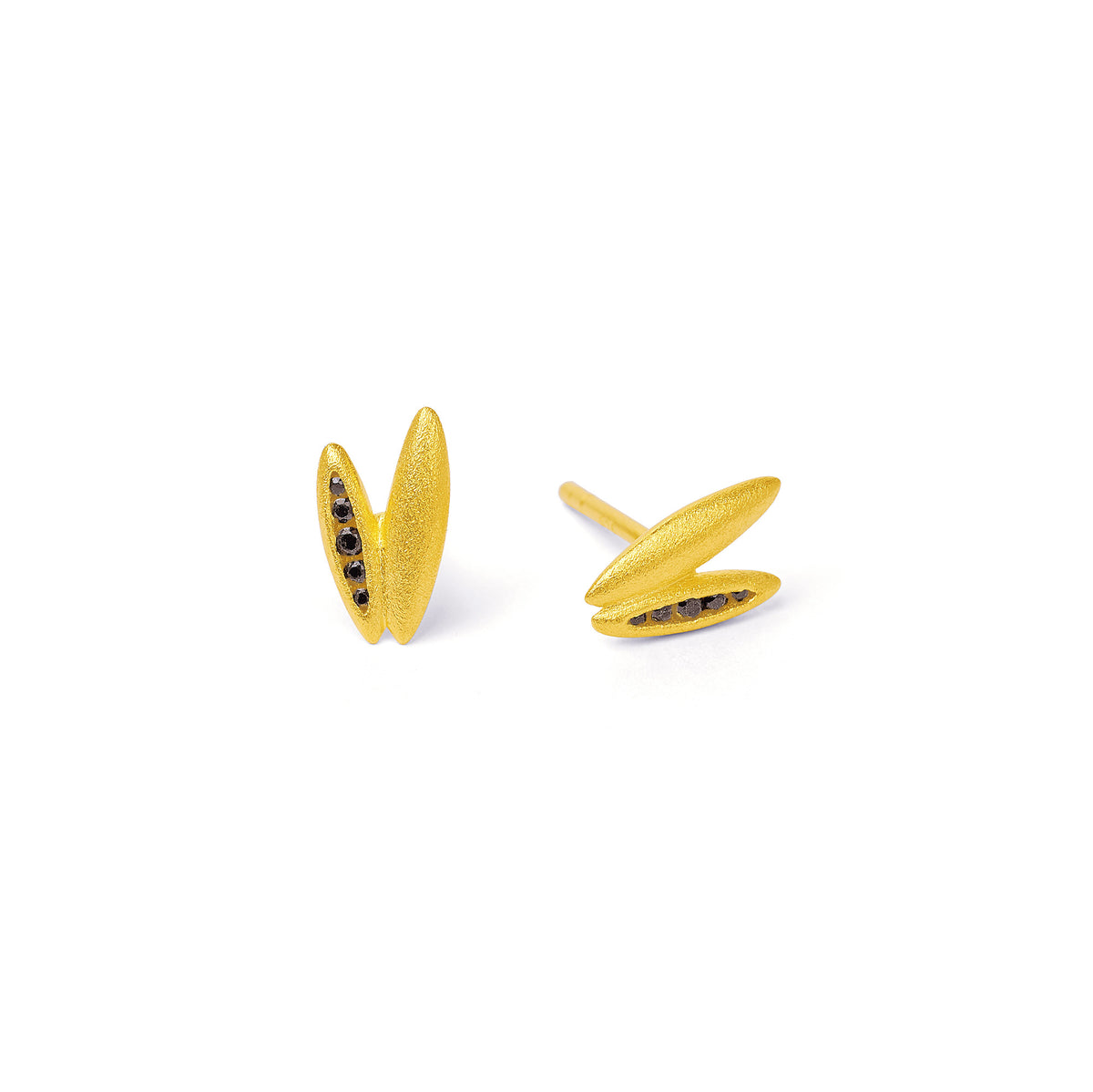 Ohrstecker Venduett von BERND WOLF aus 24-Karat-goldplattiertem Sterlingsilber mit Spinell, Designlinie Navette.