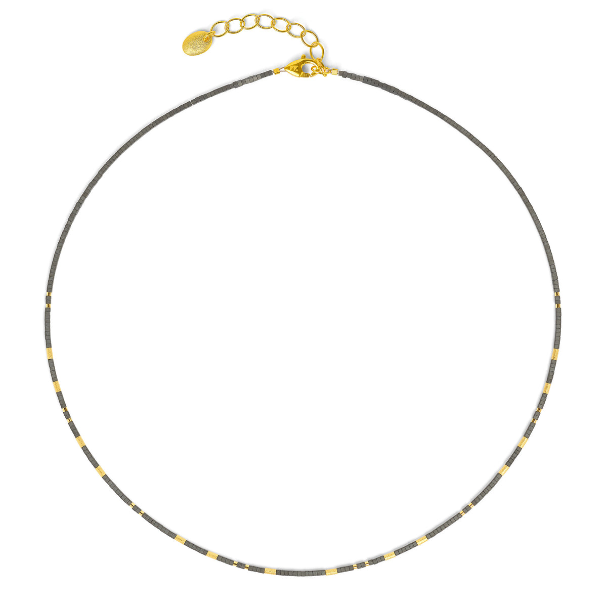 Halskette Tabaci von BERND WOLF aus 24-Karat-goldplattiertem Sterlingsilber mit Hämatin matt, Designlinie Cleopatra.