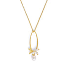 Kette mit Anhänger Navini von BERND WOLF aus 24-Karat-goldplattiertem Sterlingsilber mit Süßwasserperle, Designlinie Leaves.