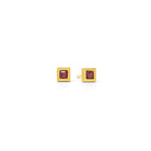Ohrstecker Cusi von BERND WOLF aus 24-Karat-goldplattiertem Sterlingsilber mit Granat, Designlinie Cubes.