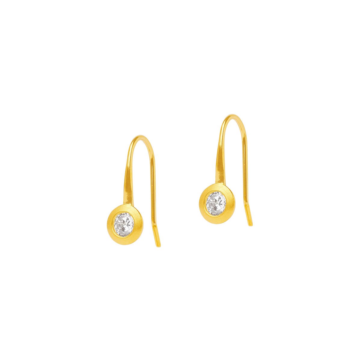 Creolen Bania von BERND WOLF aus 24-Karat-goldplattiertem Sterlingsilber mit Zirkonia, Designlinie Basics.